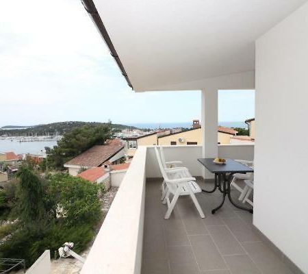 Appartement Mara à Rogoznica  Extérieur photo