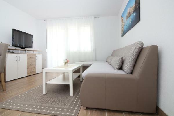 Appartement Mara à Rogoznica  Extérieur photo