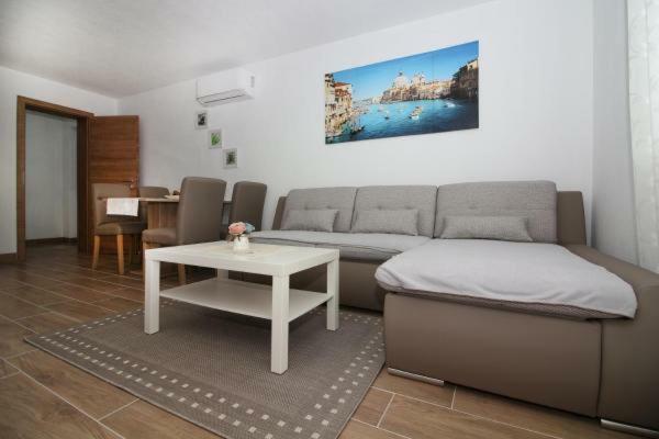 Appartement Mara à Rogoznica  Extérieur photo