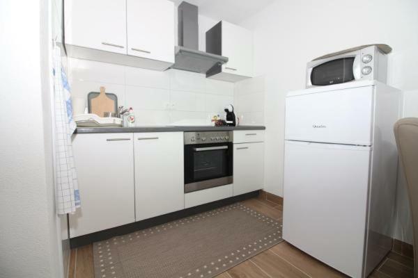 Appartement Mara à Rogoznica  Extérieur photo